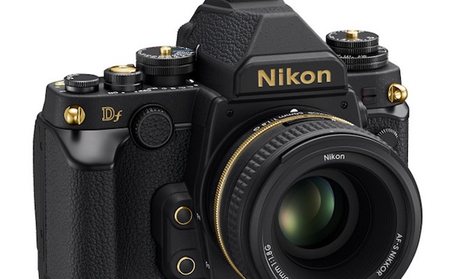 Nikon lanza una edición especial con acabados en oro de su Nikon DF